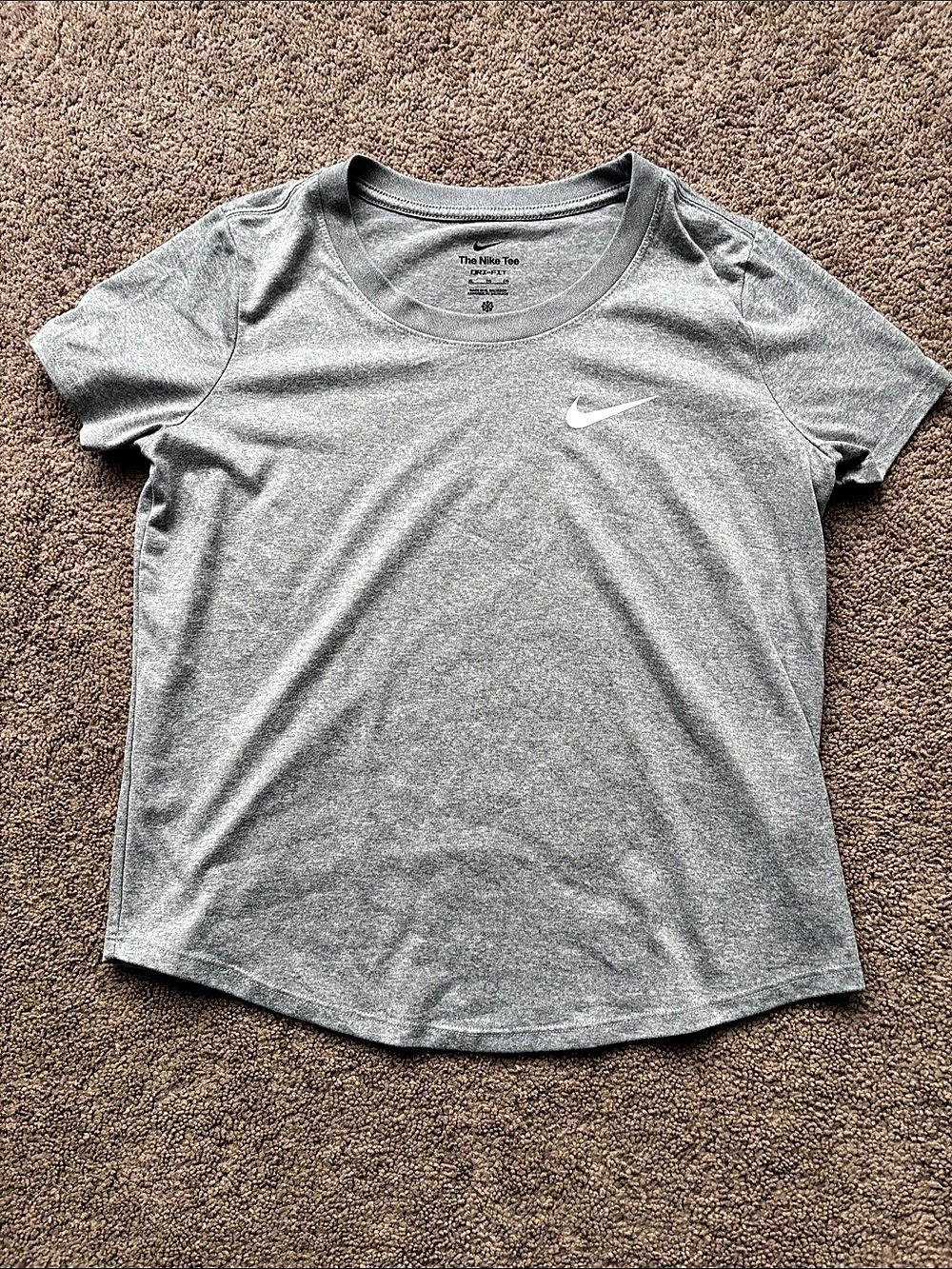 Nike Girls' Nike Dri-FIT Scoop LBR T-Shirt Girls' Dri-FIT Scoop LBR T-Shirt Gray